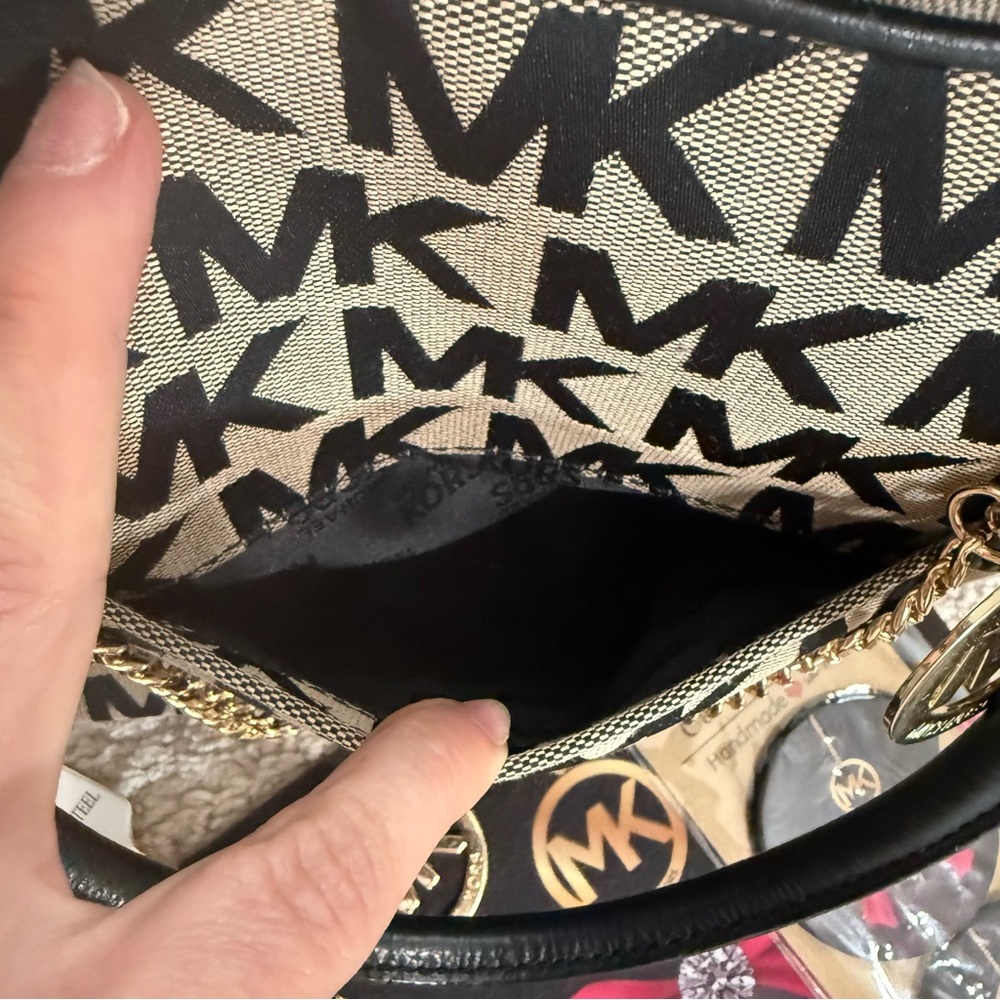 Michael Kors Veronica Monogram Canvas & Leather Dome Satchel - Picture 5 of 13